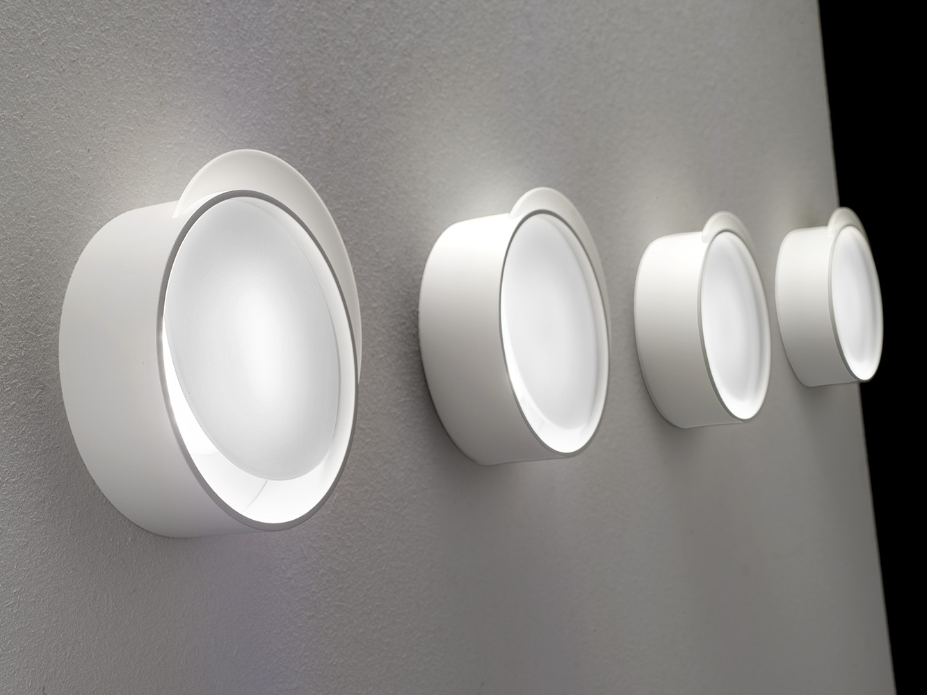 Wall lamp